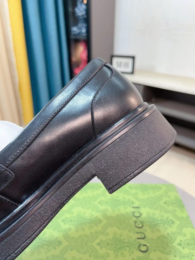 Men's shoes 💰500🌹🌹【GUCCI】The most popular classic Gucci leather shoes. Synchronized with the official website, the upper is made of Italian first-layer cowhide ➕cowhide lining, with unique brand and unique craftsmanship. Highlighting the hot style of the new year. Stop hesitating, stop wandering, get it now. Number: 38--44